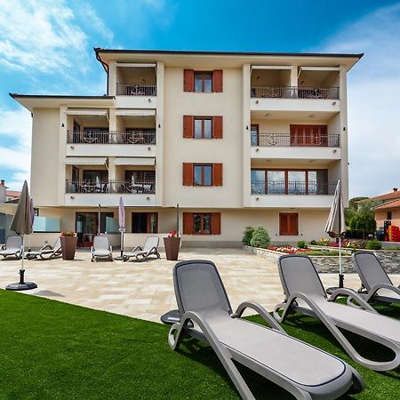 Villa Aria Malinska Exterior photo