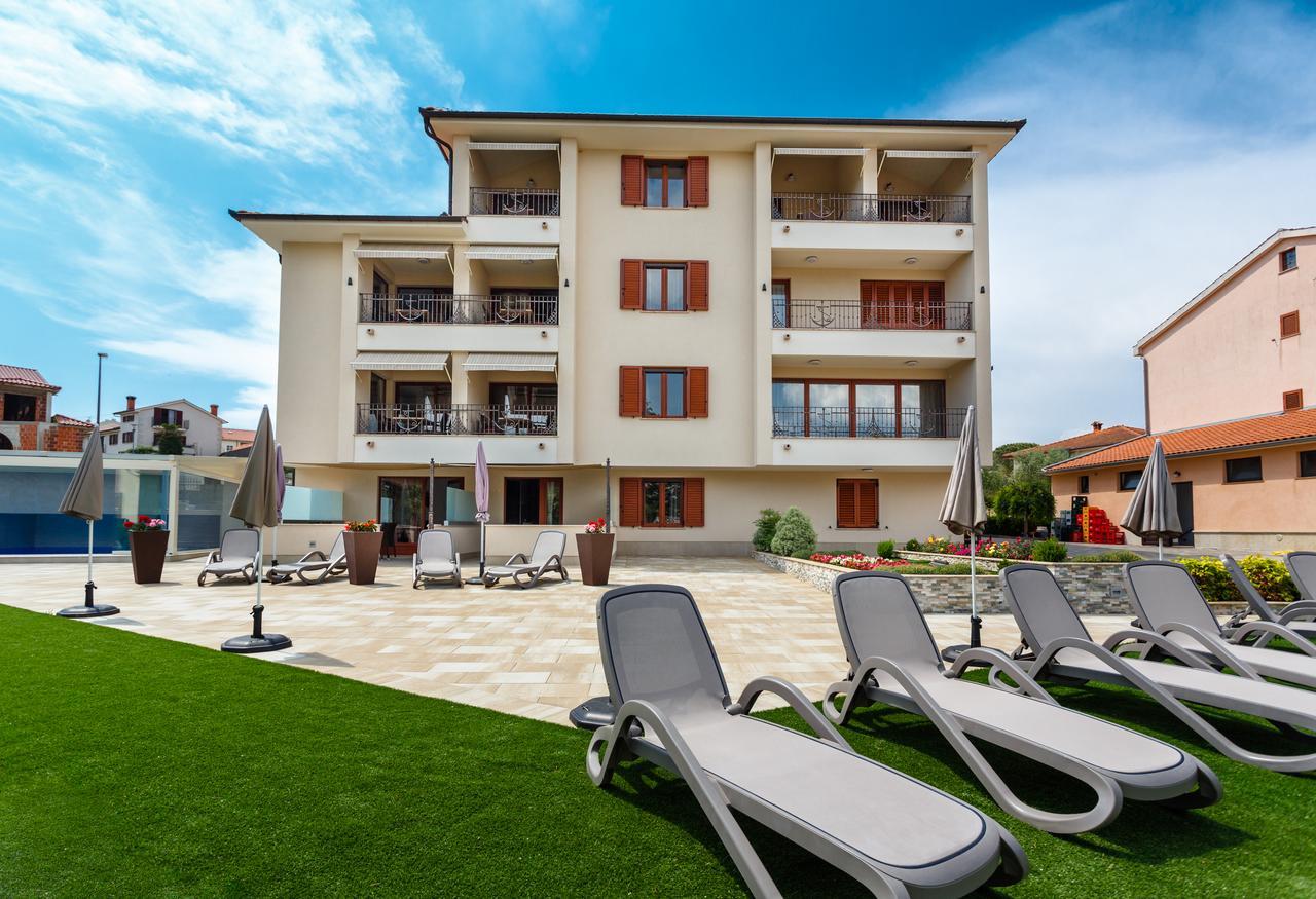 Villa Aria Malinska Exterior photo